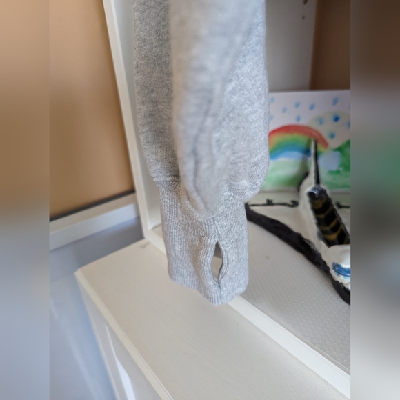 Offline By Aerie Throw-Back Cropped Hoodie - Picture 5 of 5